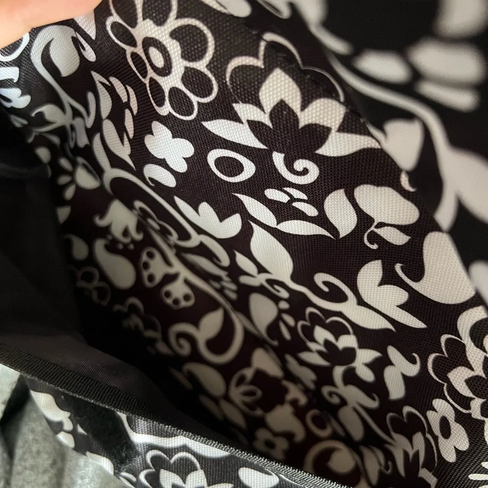 Black and White Floral Women's lunch bag